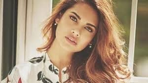 Esha Gupta